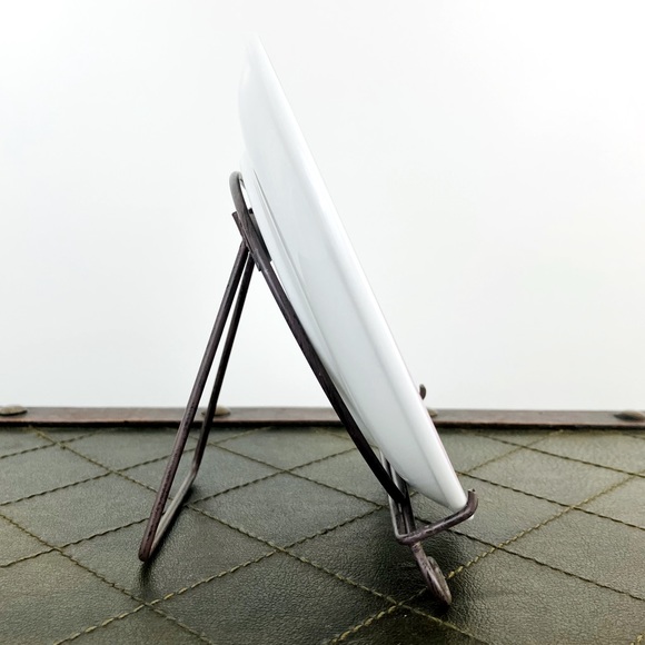 Linda Grayson for SBCD Novelty Plate & Stand - Picture 5 of 7